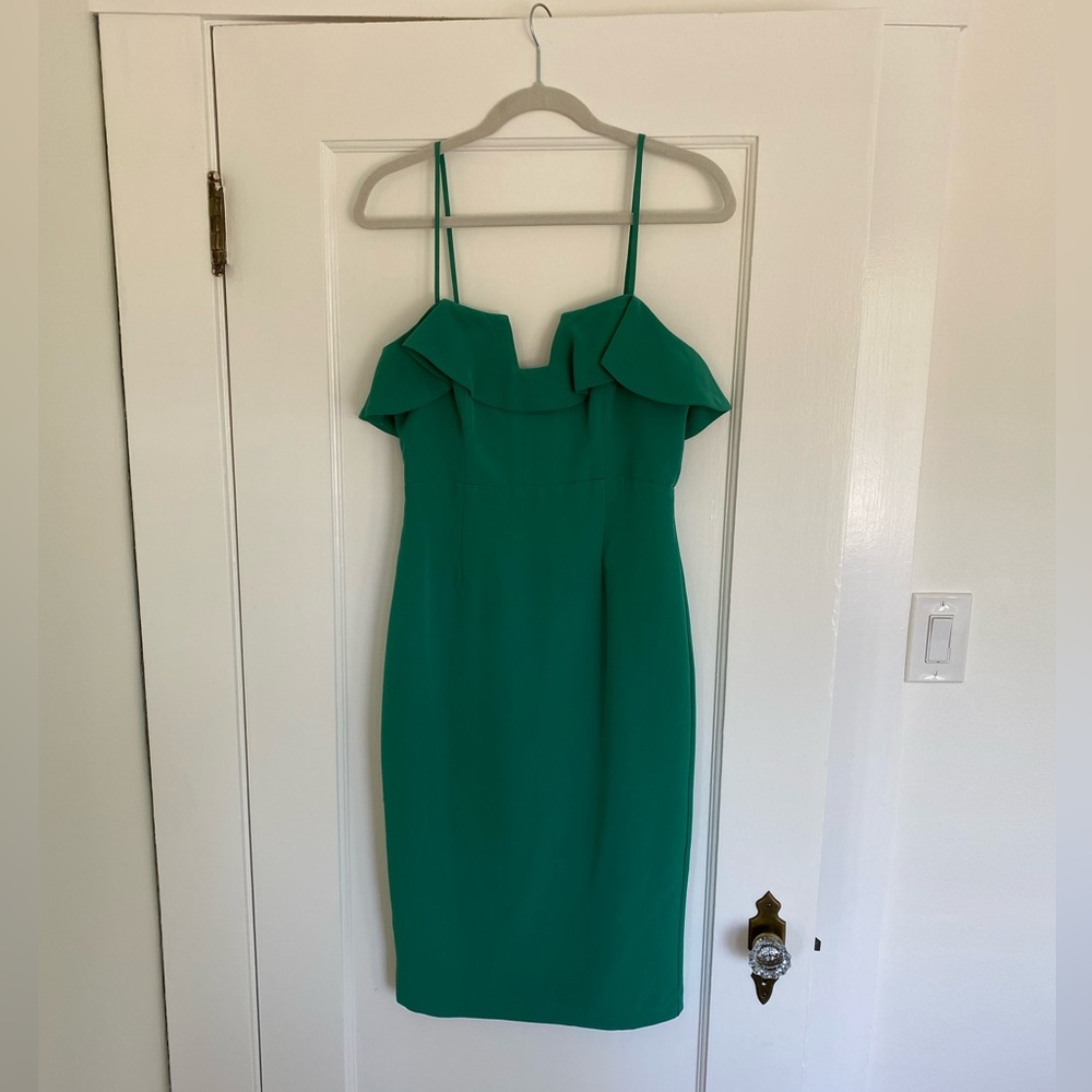 Fitted Green Dress with Ruffle Neckline